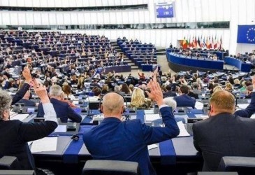 ЄП підтримав надання Україні статусу кандидата на вступ до ЄС